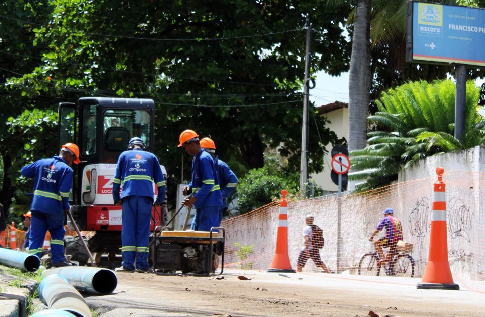 Após a conclusão dos serviços de manutenção, o abastecimento será retomado de forma gradual nas áreas afetadas dos dois municípios a partir das 6h da sexta-feira (17), conforme calendário (Foto: Divulgação/Compesa)