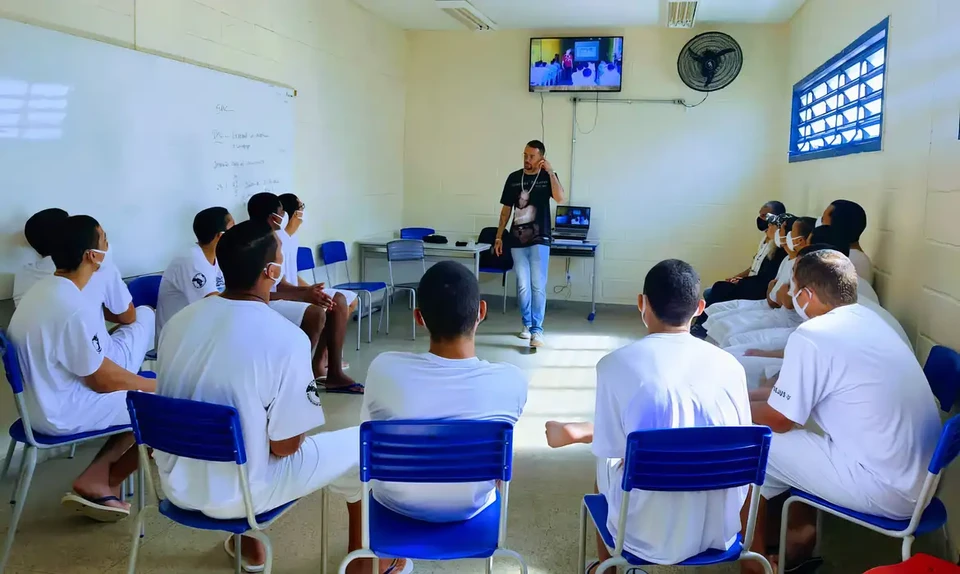 O objetivo da medida  proteger de forma integral os jovens em situao de internao ou semiliberdade (foto: Divulgao
)