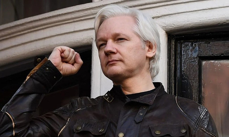 Julian Assange, fundador do WikiLeaks (Foto: Justin TALLIS/AFP)