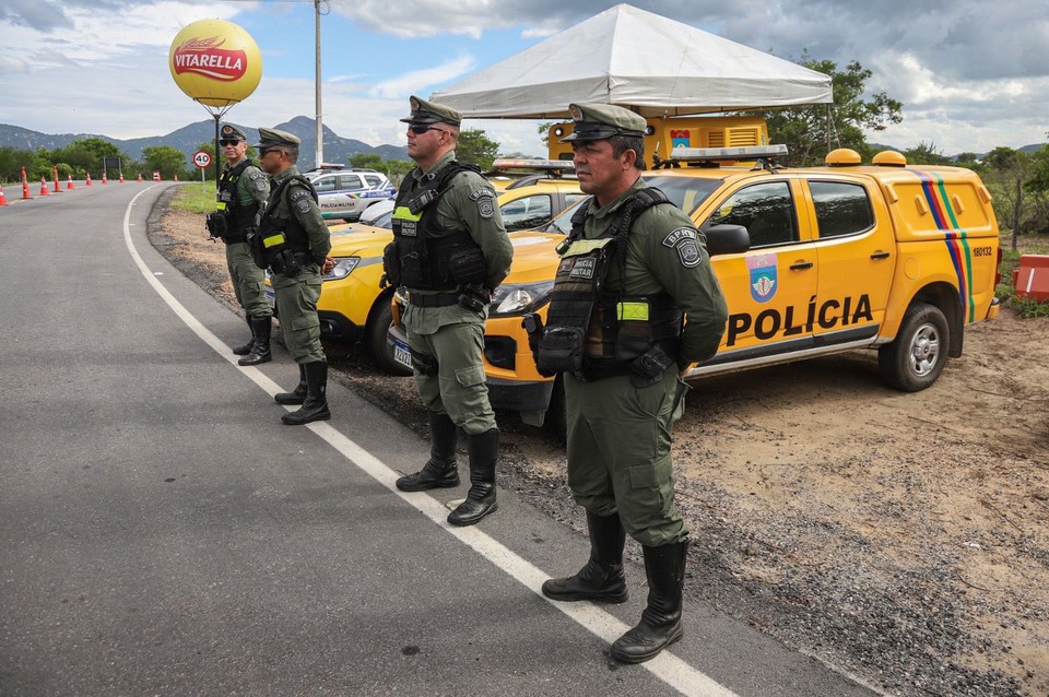 Polcia reforou aes nas rodovias  (Foto: SDS)