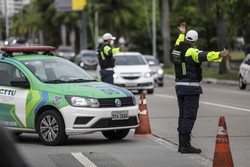 A CTTU estar nos locais com apoio operacional de 108 agentes de trnsito