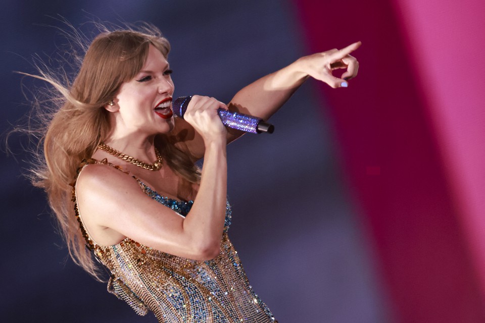 So esperadas cerca de 44 mil pessoas em cada uma das trs apresentaes de Taylor Swift em So Paulo. (foto: Michael Tran / AFP)