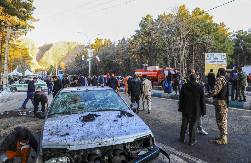 Ataque aconteceu durante cerimnia alusiva aos quatro anos da morte do general Qassem Soleimani (foto: Sare Tajalli/Isna/AFP)