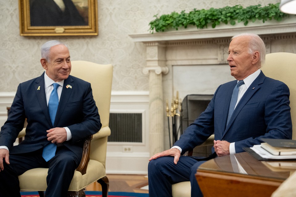 Primeiro-ministro israelense, Benjamin Netanyahu  ( esq.) e o presidente dos Estados Unidos, Joe Biden ( dir.)  (foto: Andrew Harnik / GETTY IMAGES NORTH AMERICA / Getty Images via AFP)