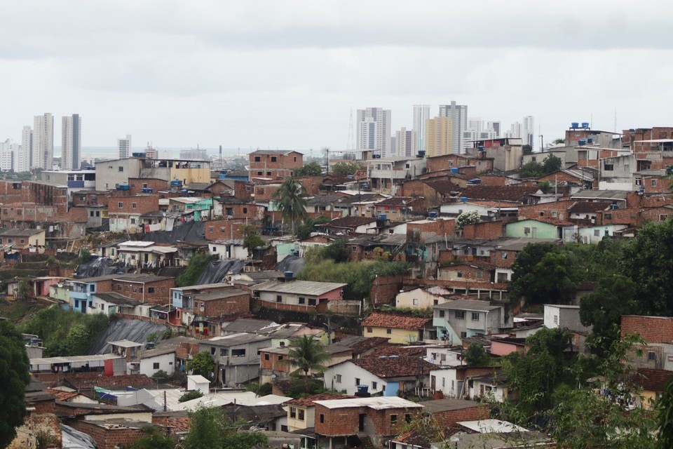 Obras em morros esto previstas  (Foto: Priscilla Melo/DP
)