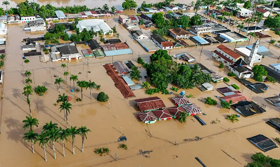 O estado contabiliza 17 municpios em situao de emergncia e pelo menos 11 mil desabrigados (Foto: Marcos Vicentti/Secom)