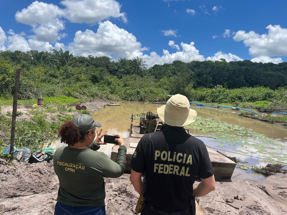 rea de extrao de argila foi interditada  (Fot: CPRH)