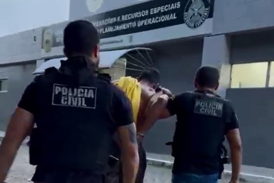 Homem foi preso na Operao Emboscada  (Foto: Polcia Civil )