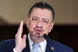 Presidente da Costa Rica demite ministra por apoiar marcha LGBTQIA+ (EZEQUIEL BECERRA / AFP
)