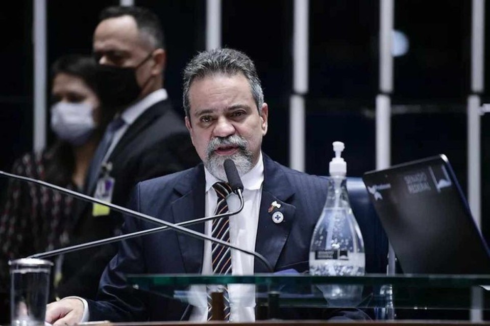 Um dos atingidos pela medida  o coronel Elcio Franco, que foi secretrio-executivo do ministrio no governo de Jair Bolsonaro (Crdito: Pedro Frana/Agncia Senado)