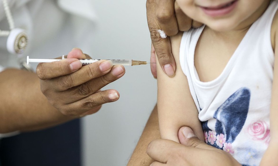 Prefeituras montaram esquemas para imunizar o pblico-alvo  (foto: Marcelo Camargo/Agncia Brasil)