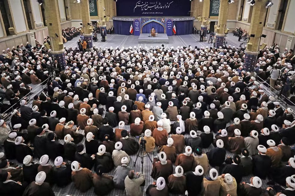 Reunio do aiatol Ali Khamenei no Ir em 16 de janeiro de 2024 
 (Foto: AFP)