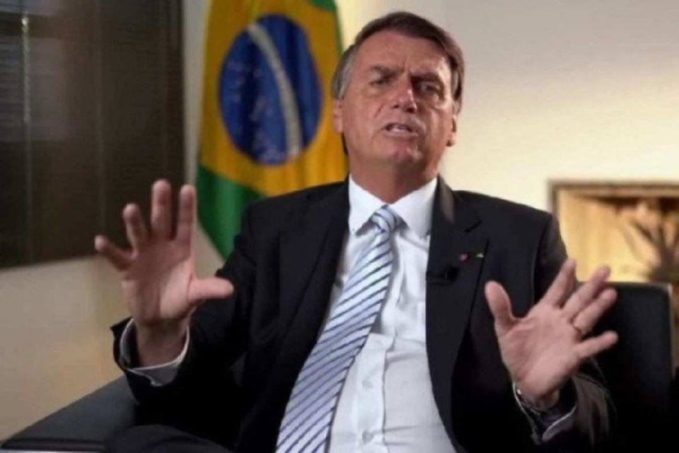 
A descoberta de uma nova joia pode ser um agravante contra o ex-presidente Jair Bolsonaro  (Crdito: Redes sociais/Reproduo)