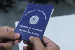 Em maio, Recife gerou quase 50% dos empregos em Pernambuco (Crdito: Sandy James DP Foto)