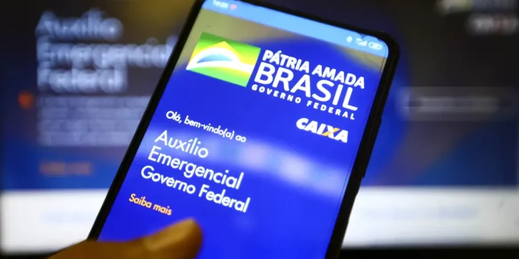 Auxílio emergencial de R$ 6.000: saiba se você tem direito