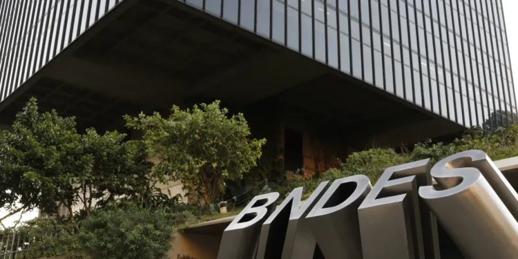 BNDES para de financiar empresa de agronegócio após resgate de 563 trabalhadores