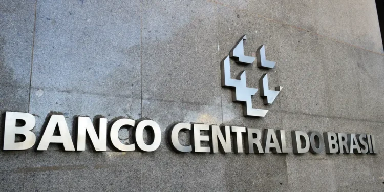 Banco Central surpreende e comunica 3 novos benefícios para salvar os brasileiros