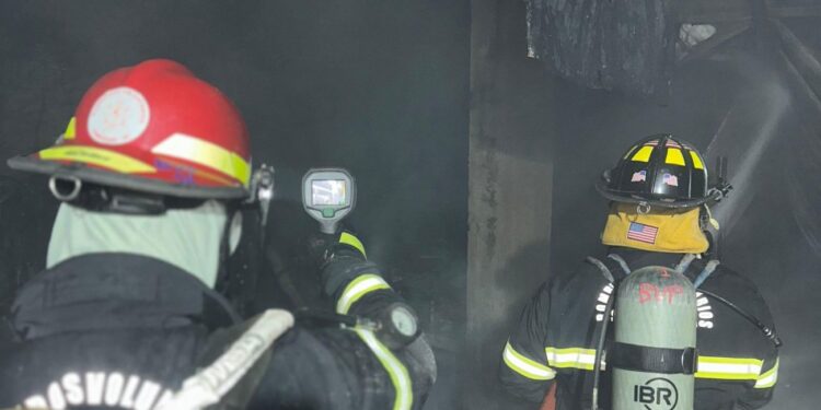 Fenômeno tóxico chega em Santa Catarina após incêndio assustador