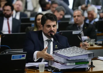 O que levou Marcos do Val a precisar do uso da tornozeleira eletrônica?