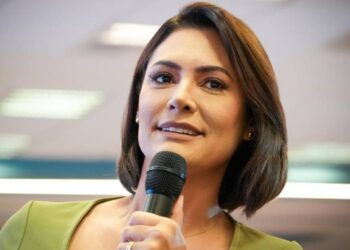 Michelle Bolsonaro será candidata à presidência em 2026?