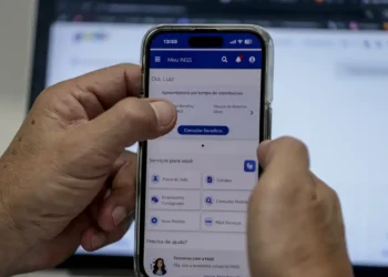 Obrigatório ir ao banco? Saiba como fazer prova de vida no INSS