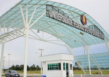 Justiça determina fim de cotas para transexuais em universidade federal