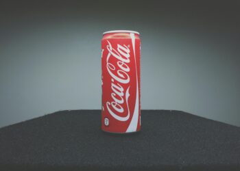 O que uma latinha de Coca-Cola pode influenciar na sua saúde