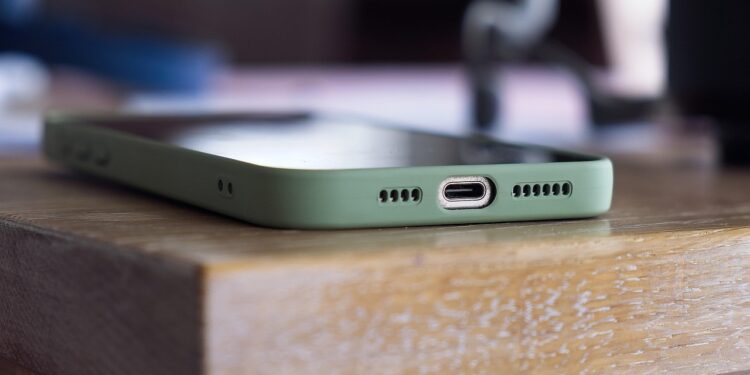 Fornecedor da Apple enfrenta possível banimento nos EUA