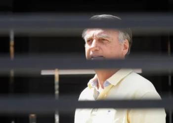 Quantos votos foram precisos para Bolsonaro ser condenado?