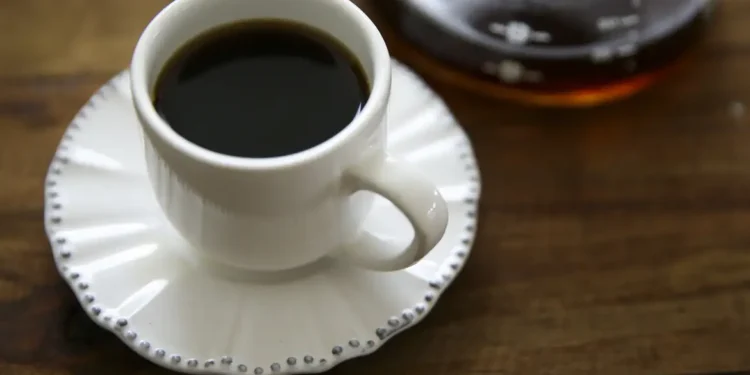 Tomar café demais pode afetar com o que você sonha?
