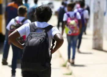 Feriado confirmado hoje: crianças não precisam ir pra escola