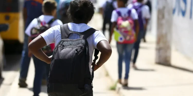 Feriado confirmado hoje: crianças não precisam ir pra escola