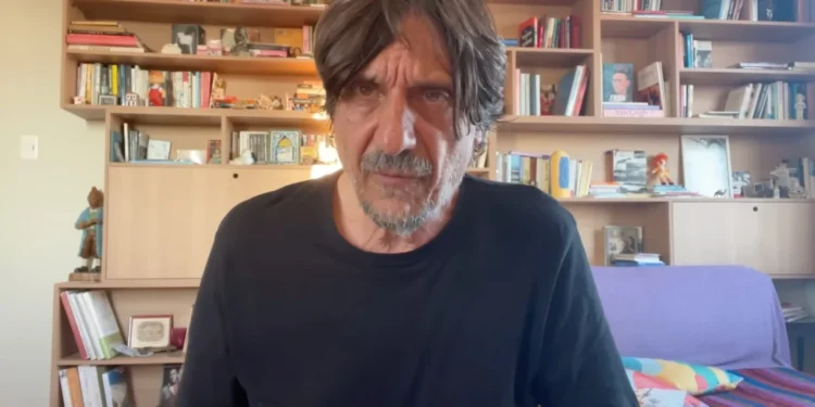 Eduardo Bueno admitiu que jogou carro pra cima de rivais políticos