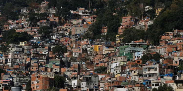 Qual o banco mais reconhecido nas favelas brasileiras?