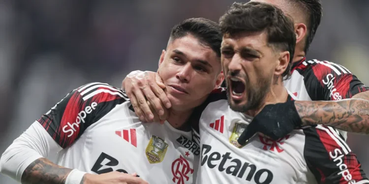 Flamengo ultrapassa 50% de chances de título no Brasileirão