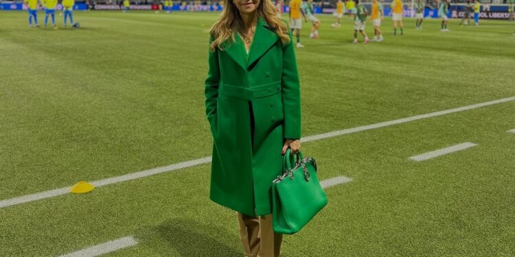 Revelado quanto custa a roupa de Leila Pereira