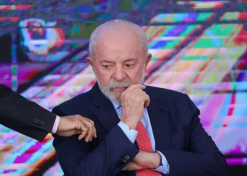 Saiba qual grupo específico foi procurado por Lula para ajudar no tarifaço