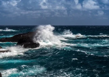 Fenômeno solar pode secar os oceanos do planeta?