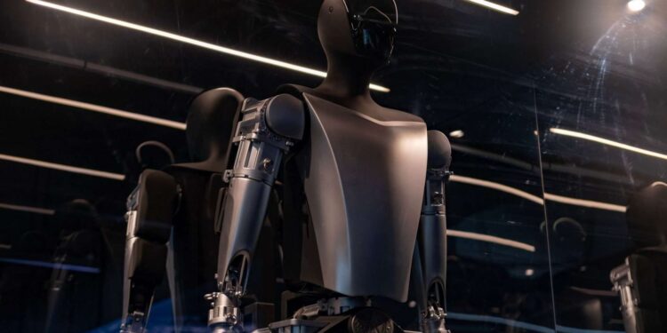 Robô de Elon Musk surtou e atacou pessoas? Confirmado!