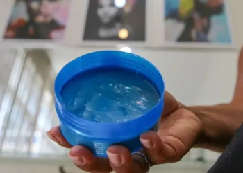 Pomada de cabelo amada pelas mulheres foi proibida pela Anvisa