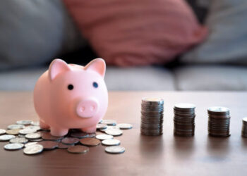 Separe seu porquinho: quanto você precisa guardar pra se aposentar com R$ 5 mil por mês?