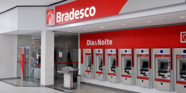 Bradesco faz junção e anuncia pagamento de R$ 3 milhões