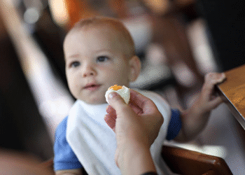 Quantos ovos uma criança pode comer por dia?