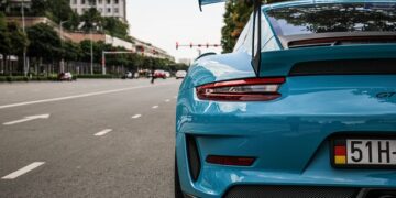 Lei aprovada exclui limite e radares de velocidade das estradas e carros podem andar livres neste país