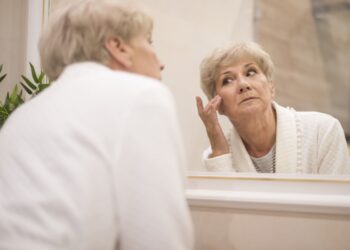 5 maneiras de mulheres mais velhas parecerem jovens