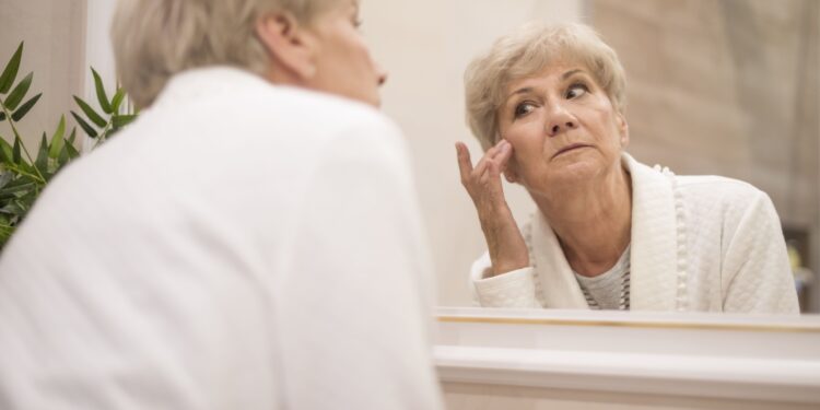 5 maneiras de mulheres mais velhas parecerem jovens