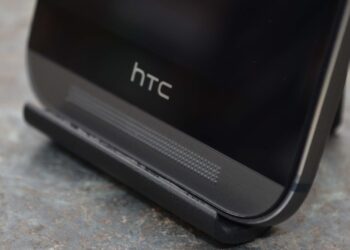 Como limpar o alto-falante do celular que não está com qualidade de som?