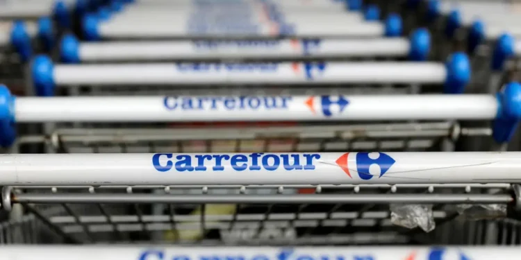Saída do país? Carrefour está planejando retirada de várias lojas