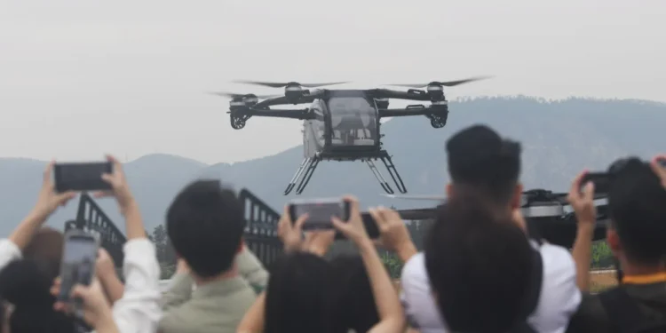 Carros voadores bateram e pegaram fogo causando explosão