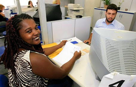 Solicitação simples garante auxílio em dinheiro para mulheres brasileiras